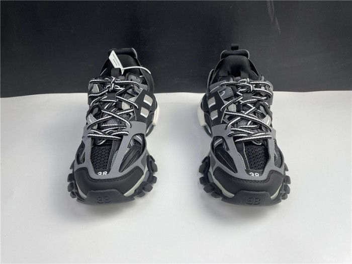 bl tess s. gomma trek low sneakers