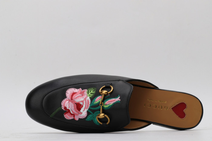 guc loafer