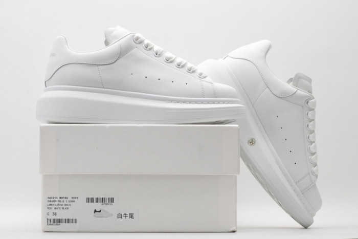alex mcqu sneakers