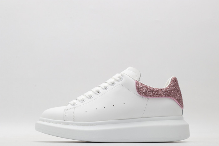 alex mcqu sneakers