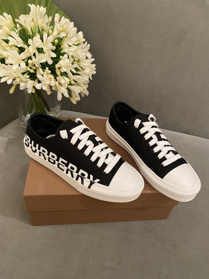 BUBERY SNEAKER