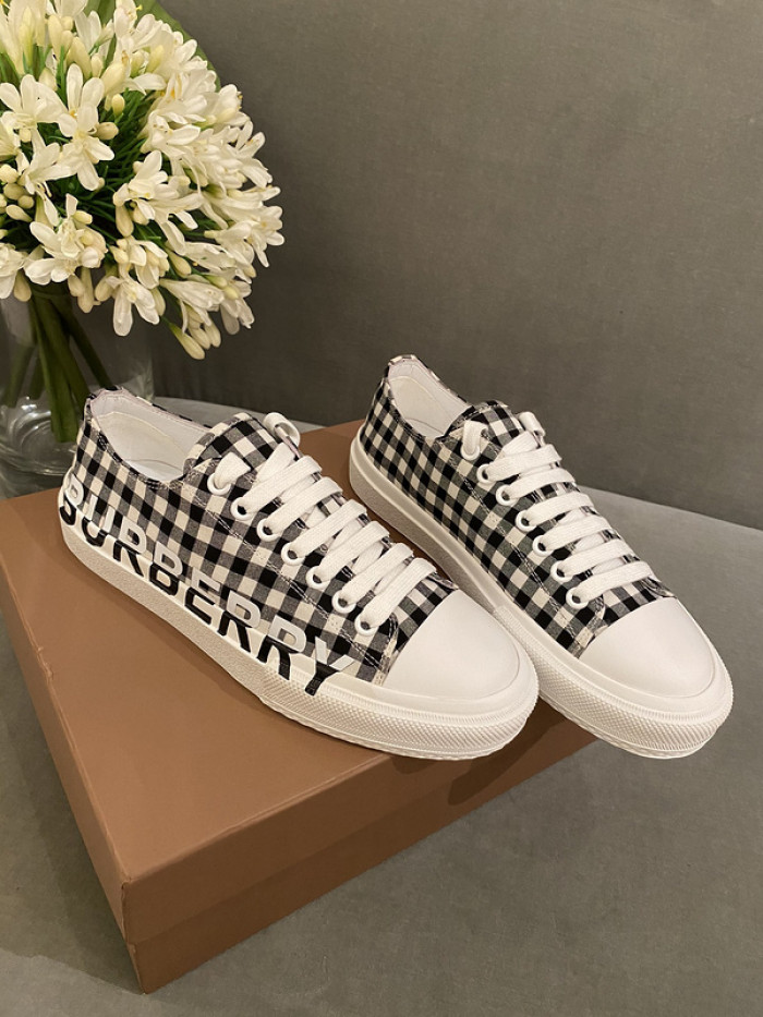 BUBERY SNEAKER