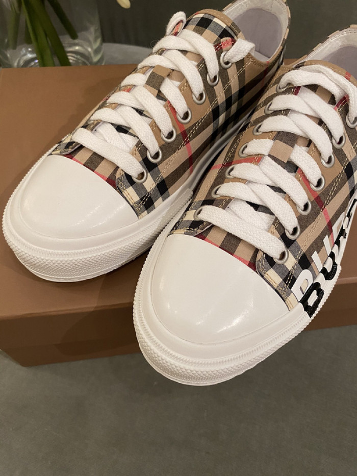 BUBERY SNEAKER