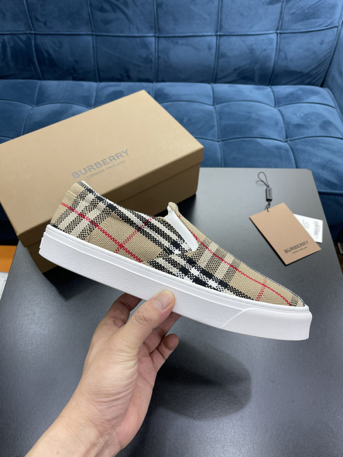BUBERY SNEAKER