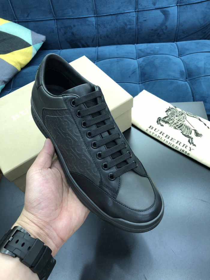 BUBERY SNEAKER