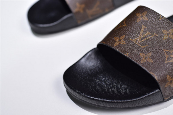 lovt sandal