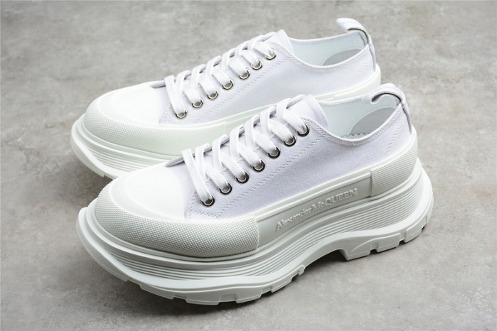 alex mcqu sneakers
