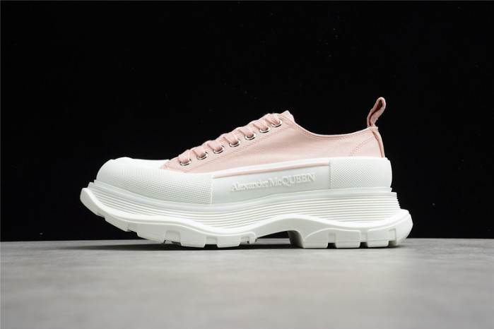 alex mcqu sneakers