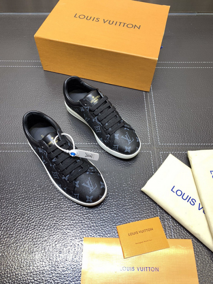 lovt sneaker