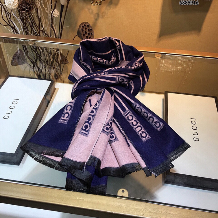 g*u*i scarf