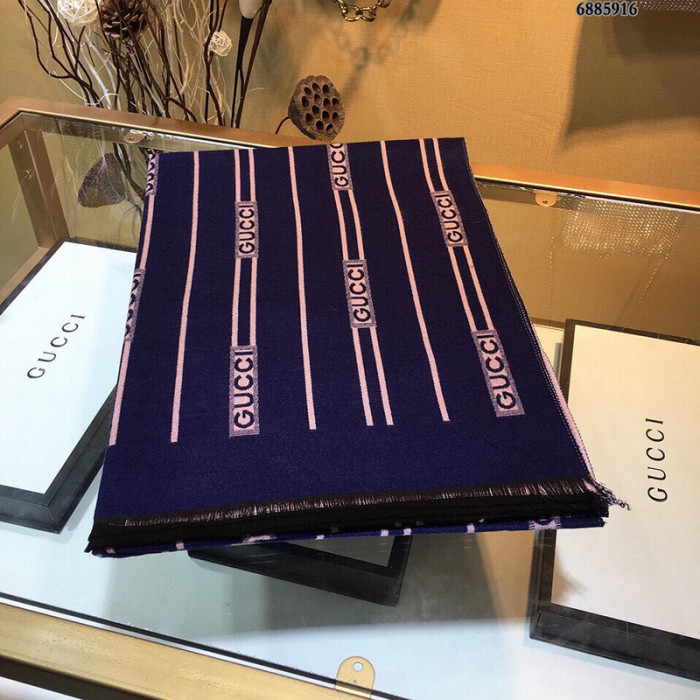 g*u*i scarf