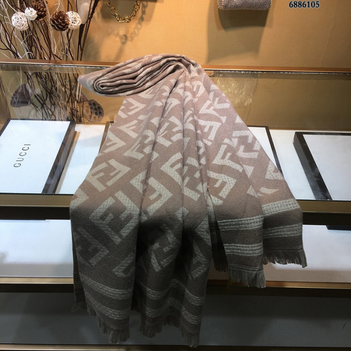 F**di scarf