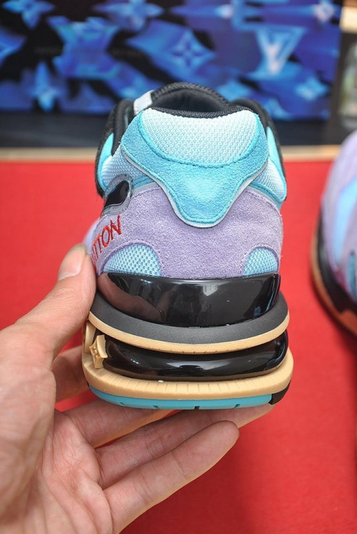 lovt sneaker