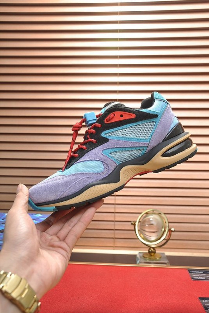 lovt sneaker