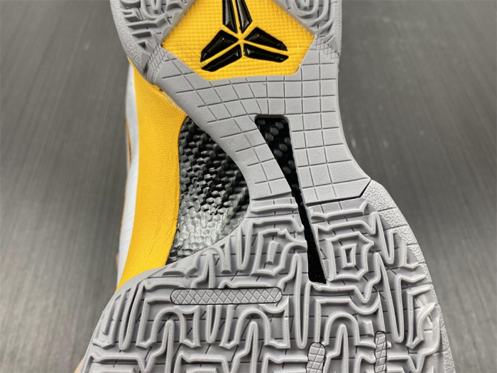 nike kobe 5 cd4991-102