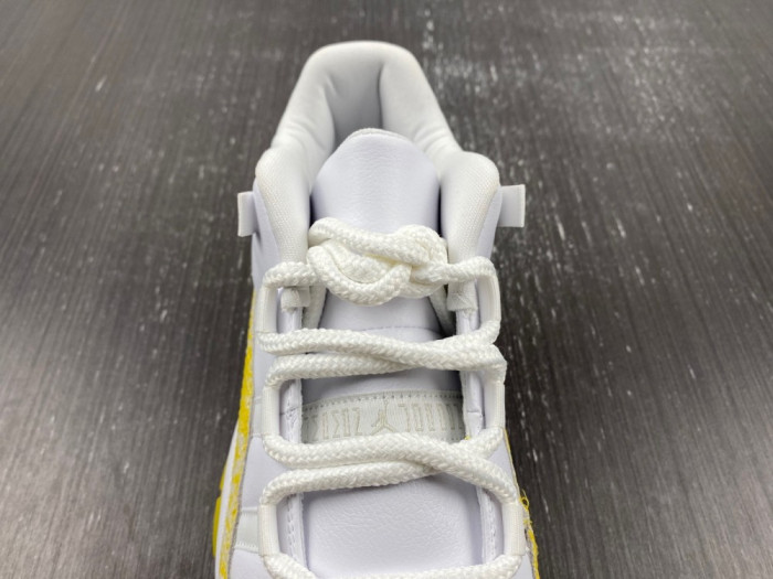 air jordan 11 low wmns “yellow snakeskin” ah7860-107