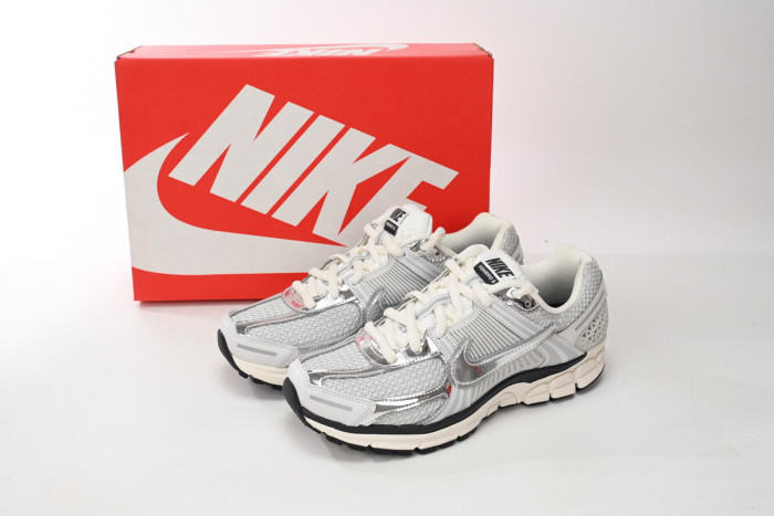 nike zoom vomero 5 fd0884-025
