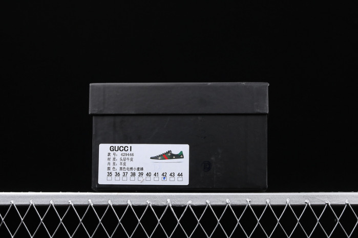 gi ace embroidered low-top sneaker h903p105