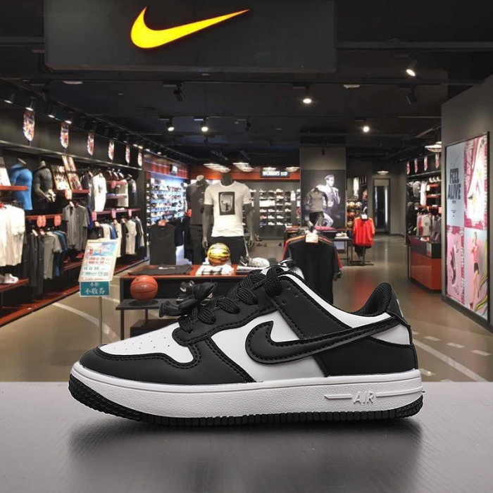 nike shoes bear 1